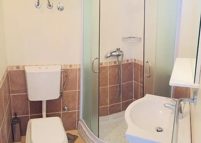 Antonita アパート ヴィンイェラック